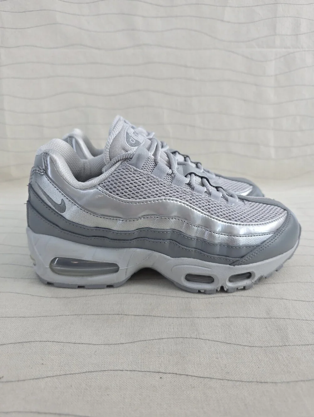 Nike Womens Air Max 95 Big Bubble Grey Fog Silver Sneakers IB6398-001 Size 6.5